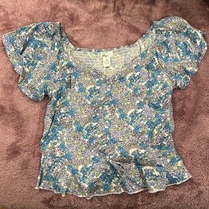 NWT floral short sleeve